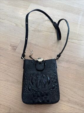 Brahmin Black Croc-Embossed Leather Messenger Phone Bag with Gold Accent